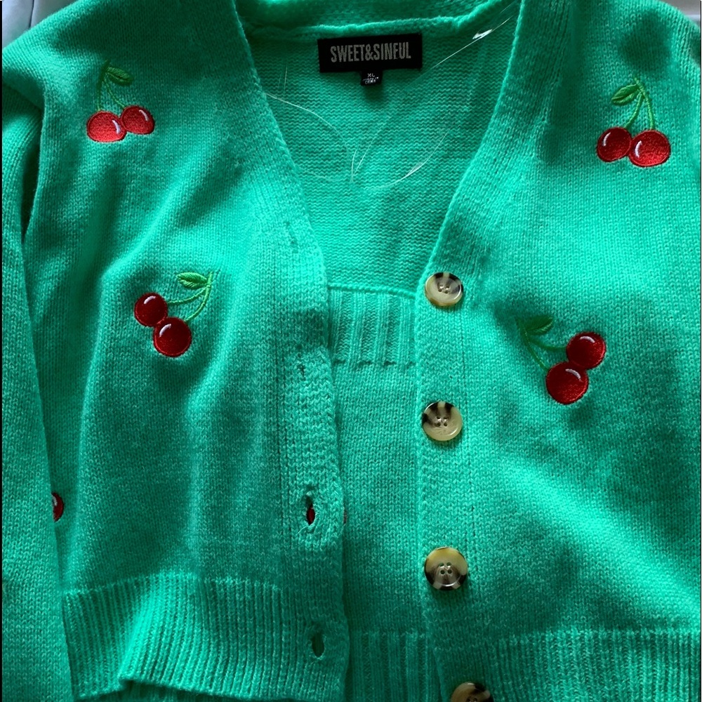 green/blue 2 piece cherry sweater set